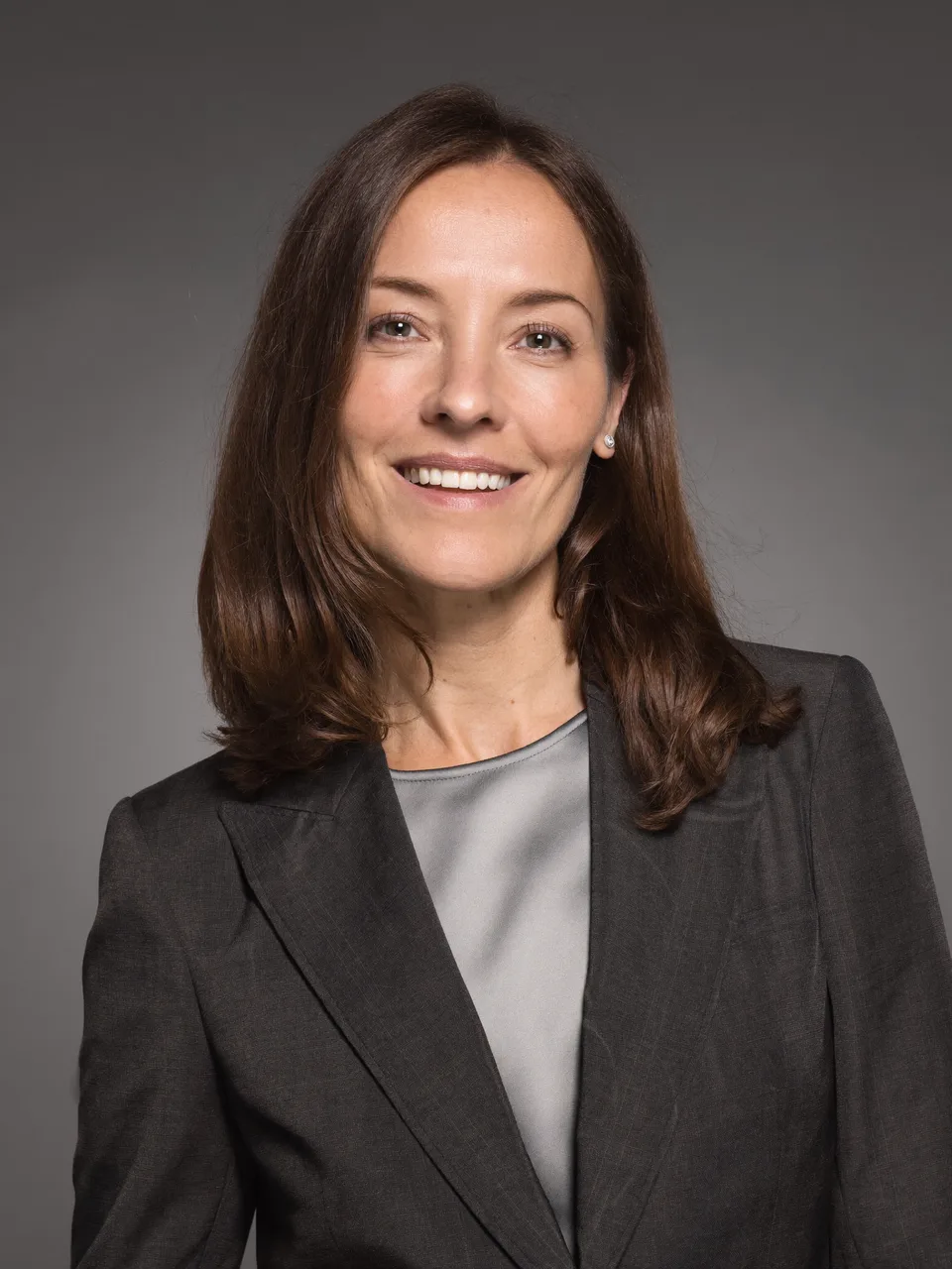 Business Headshot: reference scene with a woman