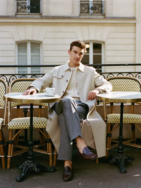 Paris Café: reference scene with a man