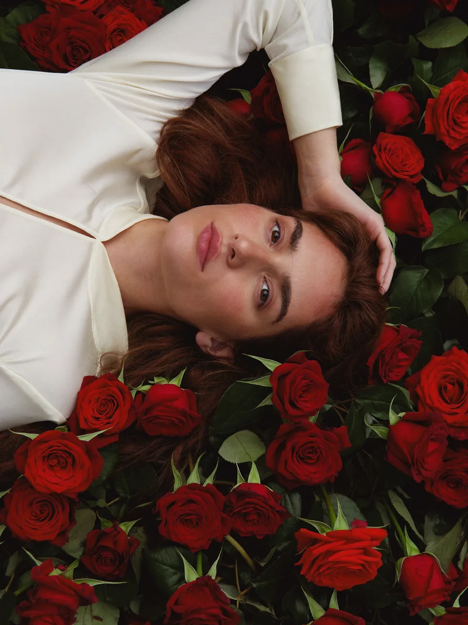 Red Rose Editorial: reference scene with a woman